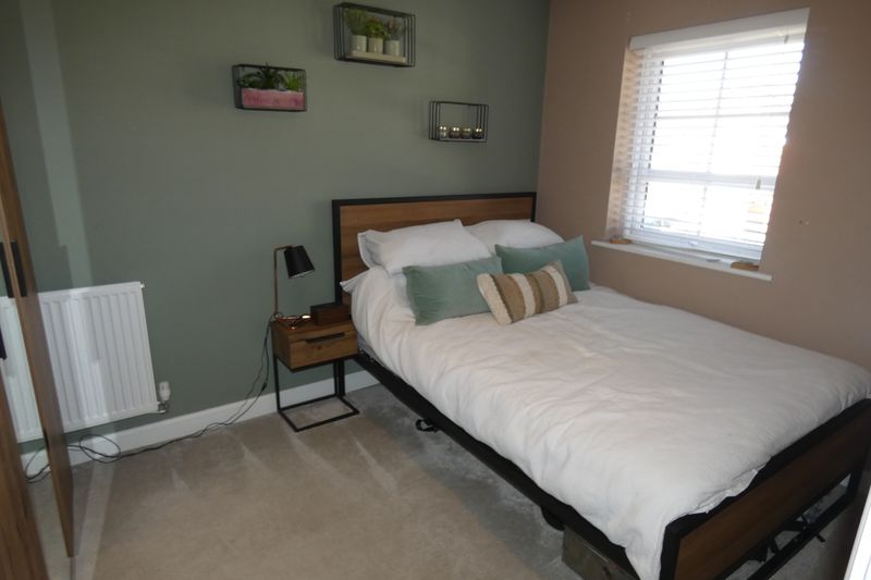 Photo 8- click for photo gallery